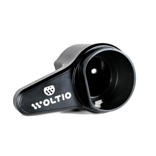 Soporte Enrolla Cables Manguera Punto de Recarga Woltio ¿Cansado de cables enredados? Nuestro soporte para cables de cargadores de coches eléctricos e híbridos mantiene todo ordenado y seguro. ¡Consíguelo ya! Ada Future